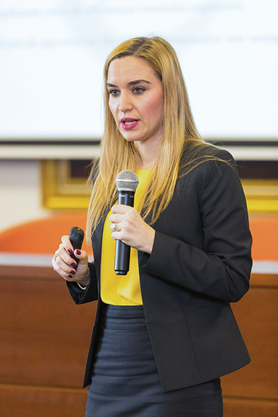 Roxana Bujoreanu (Dobrogeanu), Tax Manager